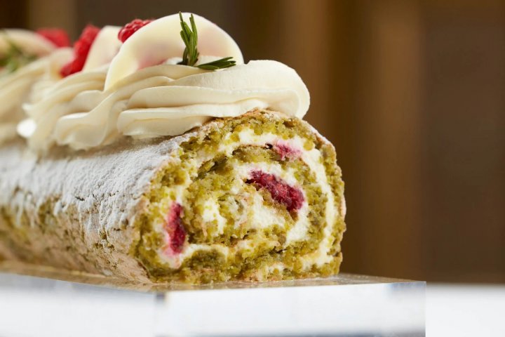Pistachio roll