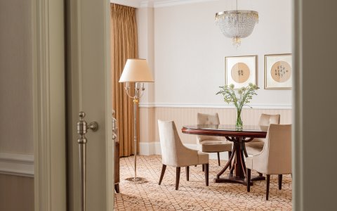 STAY 5 NIGHTS AND SAVE 25%